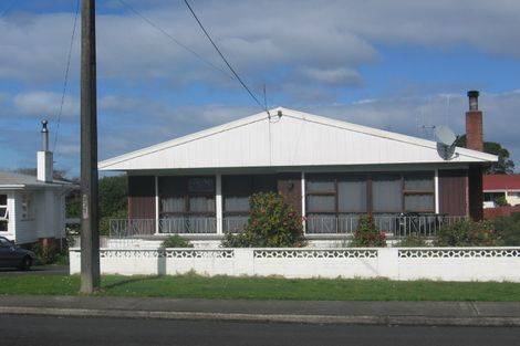 Photo of property in 2a Parahaki Street, Regent, Whangarei, 0112
