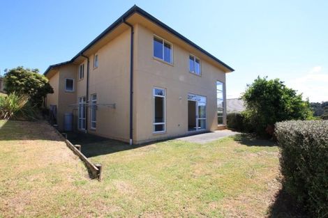 Photo of property in 74 George Deane Place, Greenhithe, Auckland, 0632