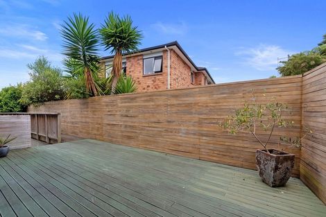 Photo of property in 3 Reynolds Place, Torbay, Auckland, 0630