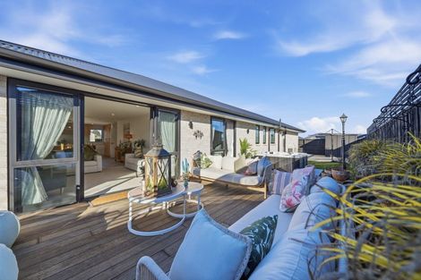 Photo of property in 16 Cam Mill Place, Rangiora, 7400