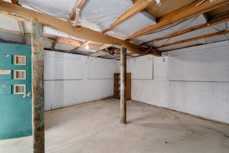 Photo of property in 1/13 Exeter Place, Unsworth Heights, Auckland, 0632