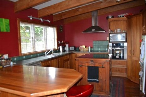 Photo of property in 26 Takiroa Street, Urenui, 4375