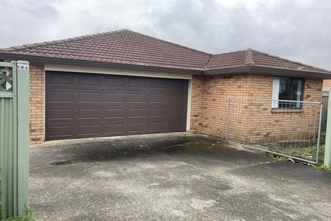 Photo of property in 10 Waldos Way, Mangere, Auckland, 2022