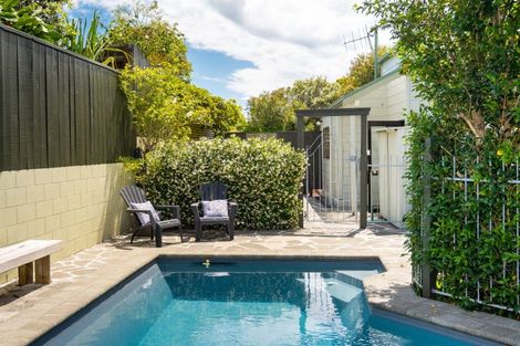 Photo of property in 33 Reeve Drive, Havelock North, 4130