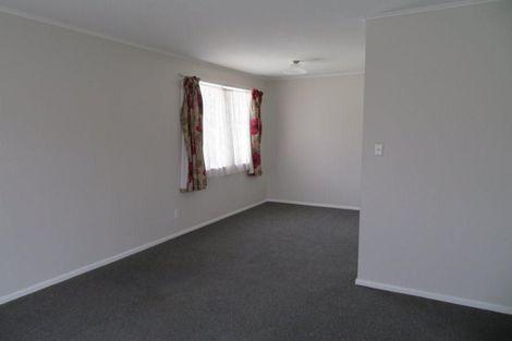 Photo of property in 1/52 Cruickshank Road, Clouston Park, Upper Hutt, 5018