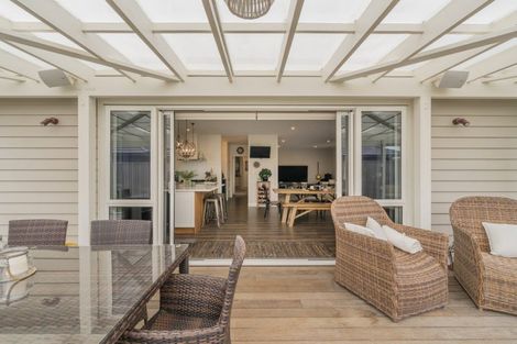 Photo of property in 5 Lady Jocelyn Place, Whitianga, 3510