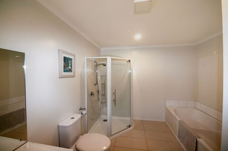 Photo of property in 227 Mark Avenue, Grenada Village, Wellington, 6037