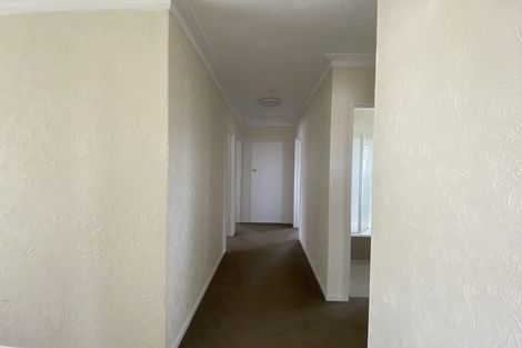 Photo of property in 72 Botany Road, Botany Downs, Auckland, 2010