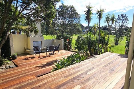 Photo of property in 143 The Fairway, Matarangi, Whitianga, 3592
