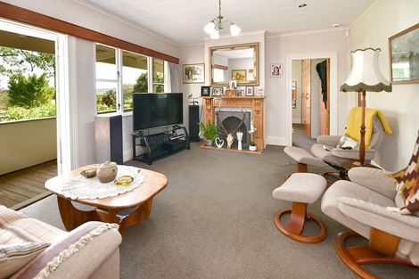 Photo of property in 2059 State Highway 16, Helensville, 0875