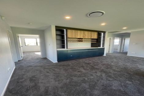 Photo of property in 4 Pineview Drive, Rosehill, Papakura, 2113