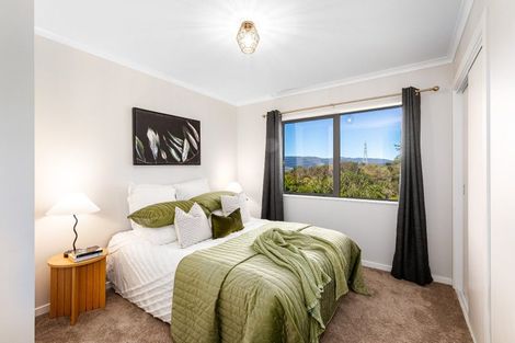 Photo of property in 21 Mcewen Crescent, Riverstone Terraces, Upper Hutt, 5018