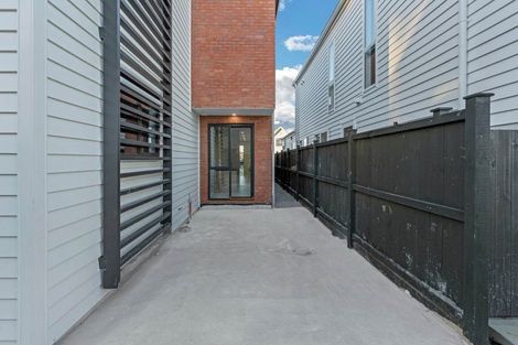 Photo of property in 14 Yellow Pear Lane, Karaka, 2578