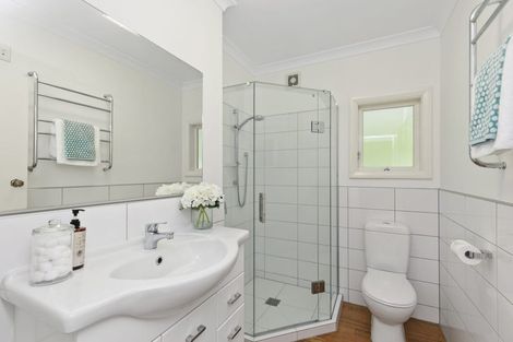 Photo of property in 45a Box Hill, Khandallah, Wellington, 6035