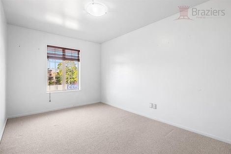 Photo of property in 29 Straven Road, Riccarton, Christchurch, 8011