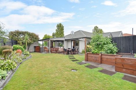 Photo of property in 11 Baltic Place, Northwood, Christchurch, 8051