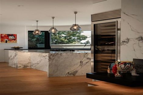 Photo of property in 1/60 Milford Road, Milford, Auckland, 0620