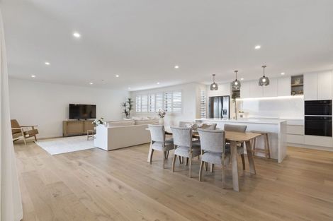 Photo of property in 10b Montrose Terrace, Mairangi Bay, Auckland, 0630