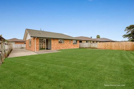 Photo of property in 18 Chic Gardens, Parakai, 0830