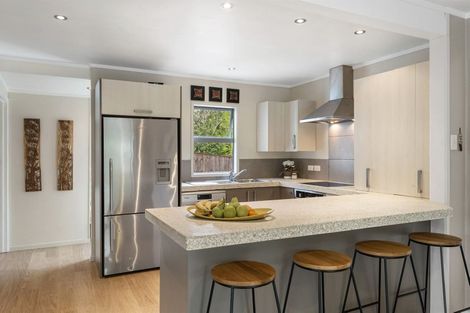 Photo of property in 52 Danbury Drive, Torbay, Auckland, 0630