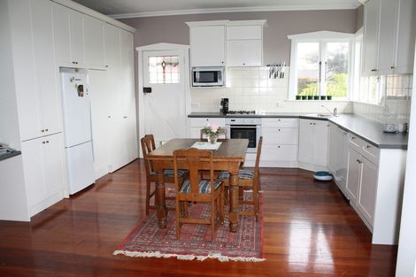 Photo of property in 19 Mallam Street, Karori, Wellington, 6012
