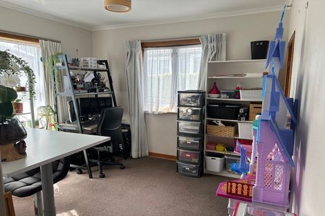 Photo of property in 36 Fitzroy Road, Fitzroy, New Plymouth, 4312