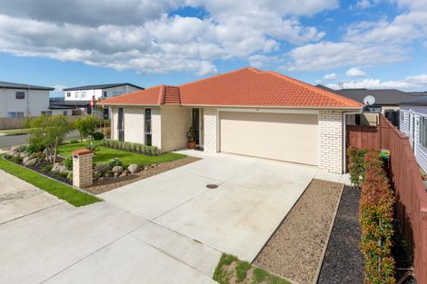 Photo of property in 61 Tawhiti Road, Pukekohe, 2120