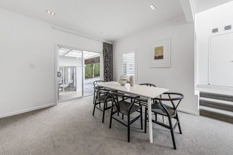 Photo of property in 16 Prestige Place, Castor Bay, Auckland, 0620
