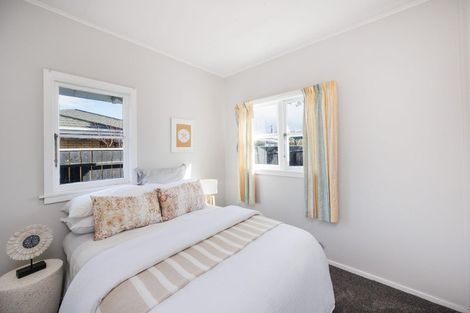 Photo of property in 215 College Street, West End, Palmerston North, 4412