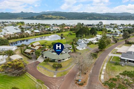 Photo of property in 2 Lake Court, Pauanui, Hikuai, 3579