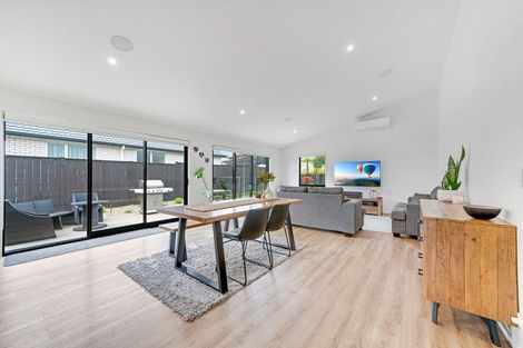 Photo of property in 16 Stanton House Road, Paerata, 2124