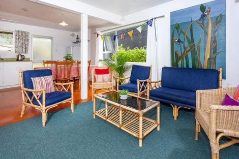 Photo of property in 10 Marine Parade, Cooks Beach, Whitianga, 3591