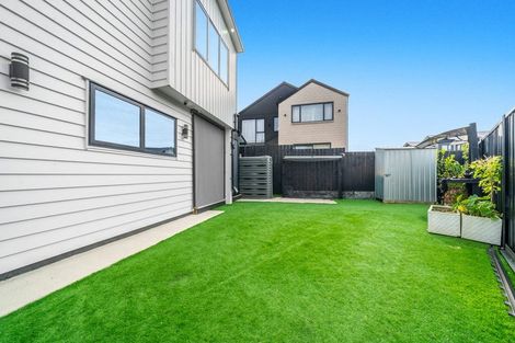 Photo of property in 25a Leaver Place, Weymouth, Auckland, 2103
