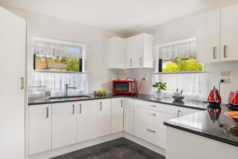 Photo of property in 85 Riverstone Drive, Riverstone Terraces, Upper Hutt, 5018