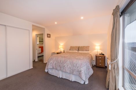 Photo of property in 32 Date Crescent, Aidanfield, Christchurch, 8025