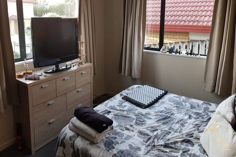 Photo of property in 10 Ali Place, Ranui, Auckland, 0612