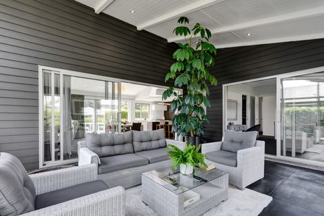 Photo of property in 3 Te Arakete Place, Hurworth, New Plymouth, 4310