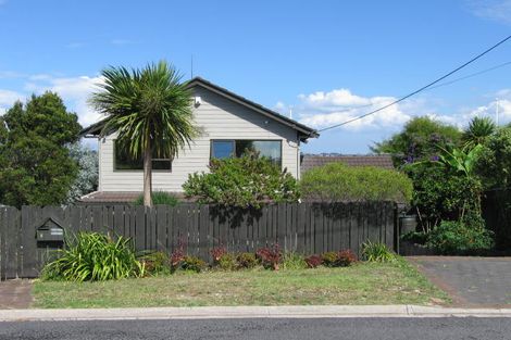 Photo of property in 8 Captains Close, Torbay, Auckland, 0630