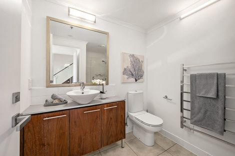 Photo of property in Augusta Apartments, 8/254 Willis Street, Te Aro, Wellington, 6011
