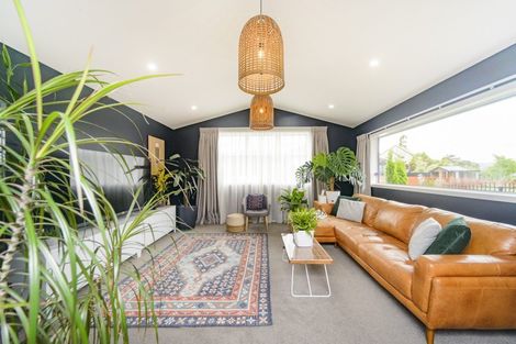 Photo of property in 3 Waimarama Court, Roslyn, Palmerston North, 4414