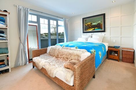 Photo of property in 18 Little Compton Mews, Snells Beach, 0920