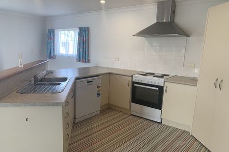 Photo of property in 2 Pohutukawa Way, Gate Pa, Tauranga, 3112