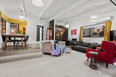 Photo of property in 39 Tiromoana Road, Raumati South, Paraparaumu, 5032