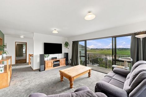 Photo of property in 433 Cashmere Road, Westmorland, Christchurch, 8025