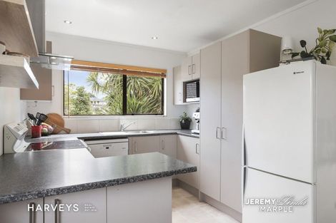 Photo of property in 1/28 Eastglen Road, Glen Eden, Auckland, 0602
