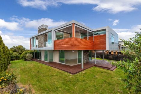 Photo of property in 451 East Coast Road, Murrays Bay, Auckland, 0630
