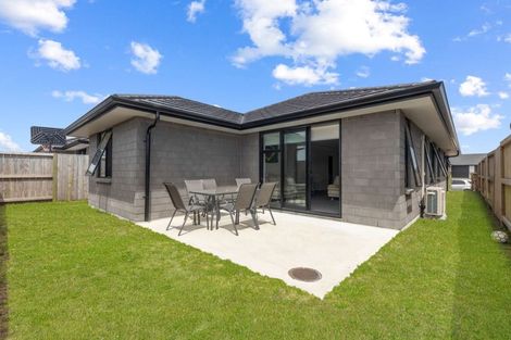 Photo of property in 22 Tamapahore Boulevard, Papamoa Beach, Papamoa, 3118