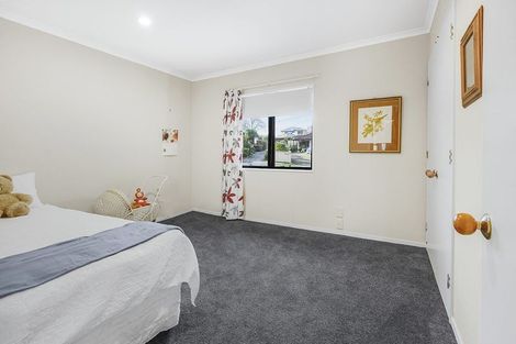 Photo of property in 5 Guernsey Place, Grandview Heights, Hamilton, 3200