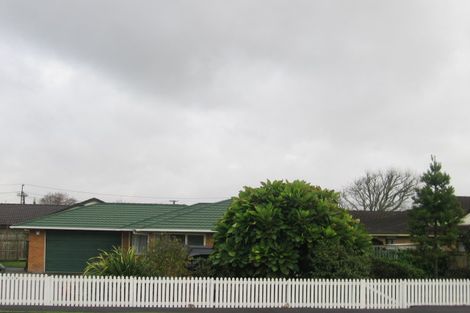 Photo of property in 329 Great South Road, Papakura, 2110
