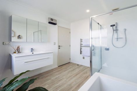 Photo of property in 103a Lowes Road, Rolleston, 7614